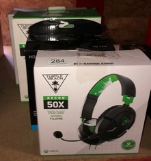 QUANTITY OF ITEMS TO INCLUDE TURTLE BEACH RECON 50X GAMING HEADSET::: LOCATION - D