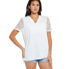 QUANTITY OF ADULT CLOTHES TO INCLUDE KOEMCY T SHIRTS FOR WOMEN V NECK LACE SHORT SLEEVE BLOUSE CASUAL LOOSE T SHIRTS SOLID COLOR PULLOVER TUNIC TOPS BASIC SHIRTS SUMMER ?WHITE,XXL?: LOCATION - C RACK