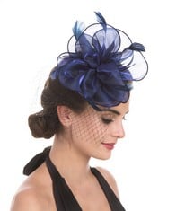 32 X FASCINATOR HAT FEATHER MESH NET VEIL PARTY HAT ASCOT HATS FLOWER DERBY HAT WITH CLIP AND HAIRBAND FOR WOMEN (A2-FLORAL MESH NAVY) - TOTAL RRP £320: LOCATION - G