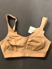 QUANTITY OF ASSORTED ITEMS TO INCLUDE AGONVIN SPORTS BRAS FOR WOMEN HIGH IMPACT PLUS SIZE SUPPORT RUNNING CONTROL BEIGE 36C RRP £201: LOCATION - A