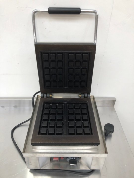 John Pye Auctions JM POSNER SQUARE WAFFLE MAKER MODEL JMPSQWM RRP
