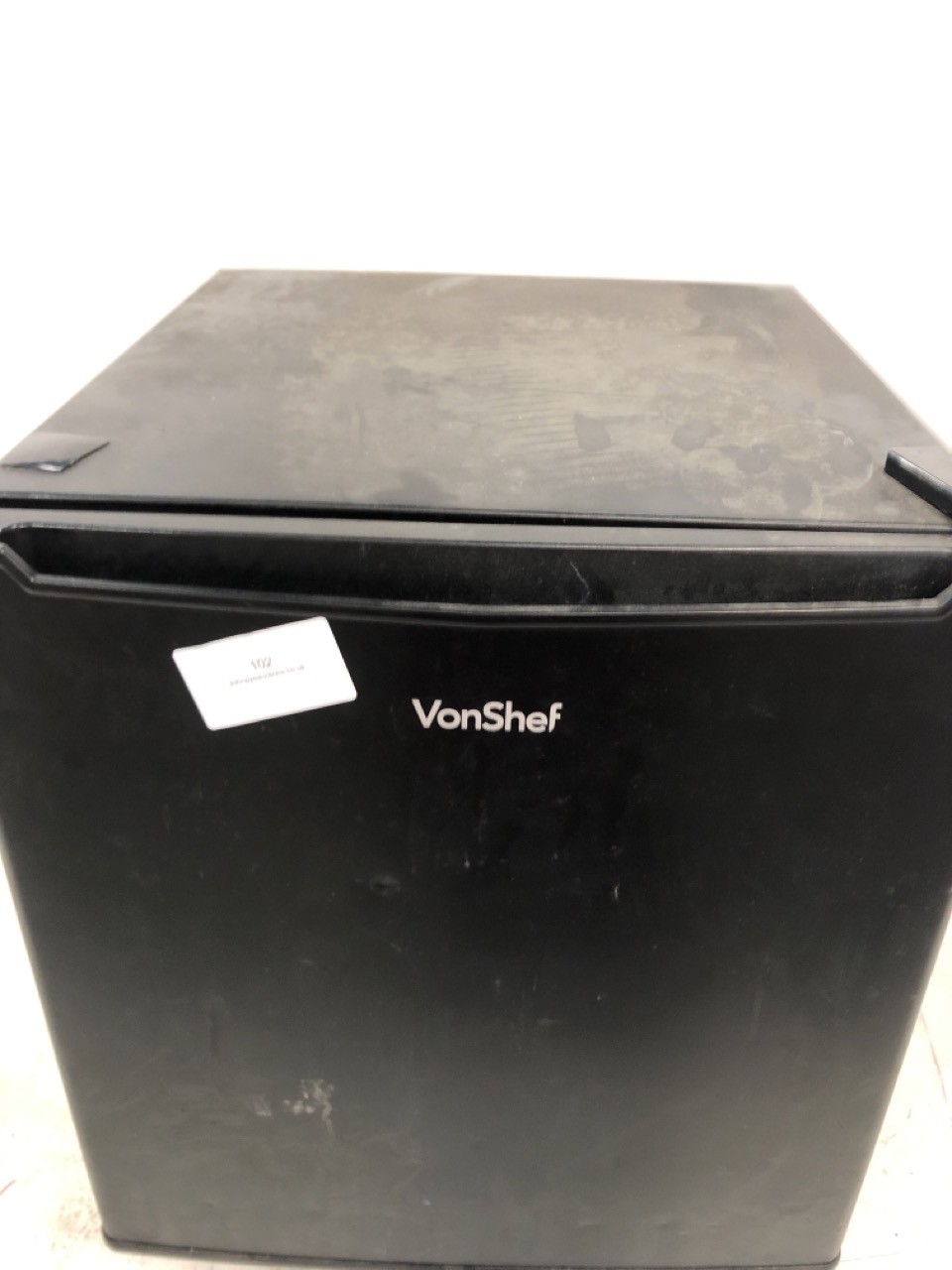 John Pye Auctions VONSHEF 44CM TABLE TOP FRIDGE IN BLACK