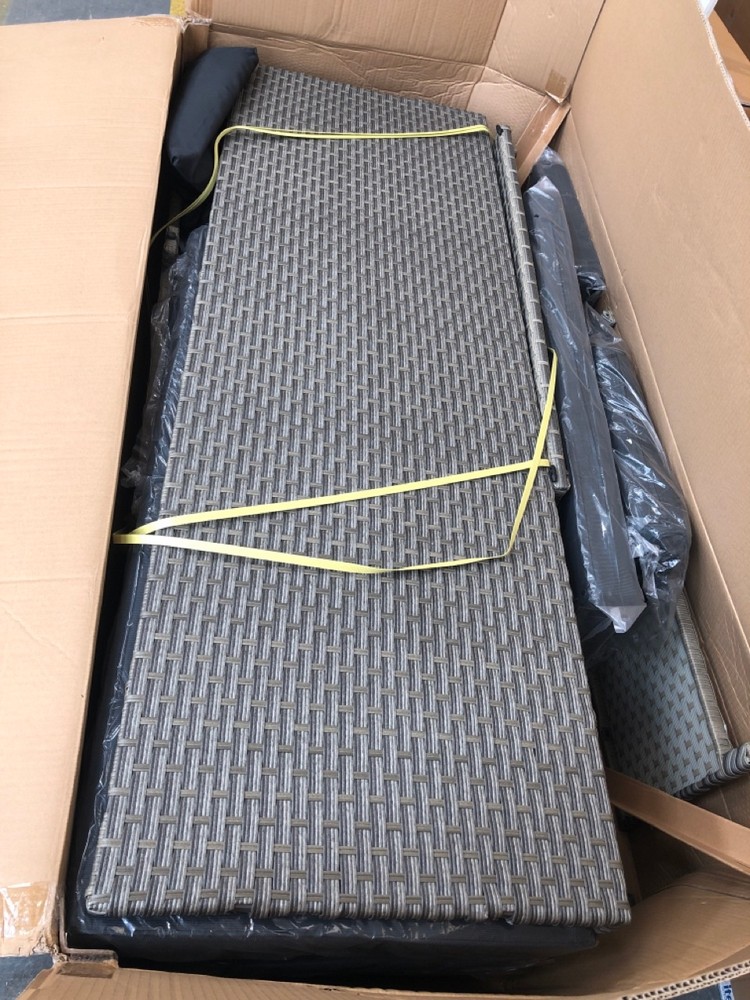 John Pye Auctions BACKYARD FURNITURE BARCELONA 10 SEATER CASUAL