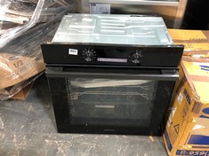 HISENSE BUILT IN SINGLE OVEN IN BLACK - MODEL NO. BI62212ABUK - RRP £199 (COLLECTION OR OPTIONAL DELIVERY)