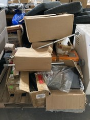 PALLET OF ASSORTED ITEMS TO INCLUDE REALLY USEFUL BOX 64L CLEAR PLASTIC STORAGE BOX (COLLECTION OR OPTIONAL DELIVERY) (KERBSIDE PALLET DELIVERY)