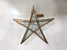 SANWI STANDING STAR - ANTIQUE BRASS - MEDIUM 35 X 37.5 X 8CM - SS2602 - RRP £60 (COLLECTION OR OPTIONAL DELIVERY)