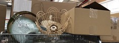 4 X ASSORTED ITEMS TO INCLUDE JOHN LEWIS ARIA RATTAN SHADE - NATURAL (DELIVERY ONLY)