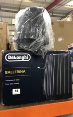 DELONGHI BALLERINA 4 SLICE TOASTER AND DELONGHI KETTLE IN BLACK (DELIVERY ONLY)