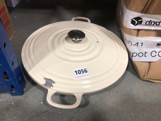CAST IRON SHALLOW CASSEROLE DISH CREAM (DELIVERY ONLY)
