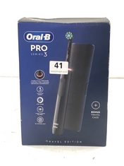 ORAL B PRO SERIES 3 TRAVEL EDITION ELECTRIC TOOTHBRUSH (DELIVERY ONLY)