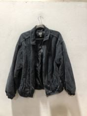 X20 WOMEN’S ASSORTED CLOTHING SIZE SMALL TO INCLUDE BLACK JACKET . (DELIVERY ONLY)
