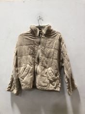 X20 WOMEN’S ASSORTED CLOTHING SIZE XS TO INCLUDE BEIGE JACKET. (DELIVERY ONLY)