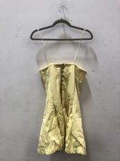 X20 WOMEN’S ASSORTED CLOTHING SIZE SMALL TO INCLUDE YELLOW SLEEVELESS DRESS . (DELIVERY ONLY)