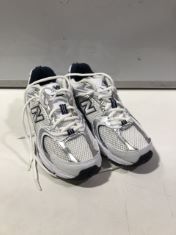 X2 ASSORTED NEW BALANCE TRAINERS SIZE 5. (DELIVERY ONLY)