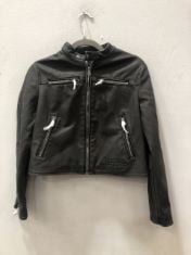 X20 WOMEN’S ASSORTED CLOTHING SIZE XXS TO INCLUDE BLACK JACKET . (DELIVERY ONLY)