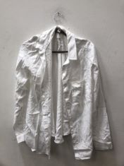 X20 WOMEN’S ASSORTED CLOTHING SIZE LARGE TO INCLUDE WHITE SHIRT . (DELIVERY ONLY)