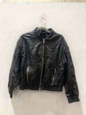 X20 WOMEN’S ASSORTED CLOTHING SIZE MEDIUM TO INCLUDE BLACK JACKET. (DELIVERY ONLY)