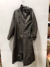 X20 WOMEN’S ASSORTED CLOTHING SIZE MEDIUM TO INCLUDE BROWN COAT. (DELIVERY ONLY)
