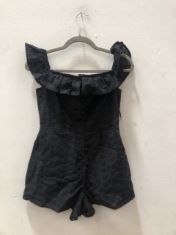 X20 WOMEN’S ASSORTED CLOTHING SIZE SMALL TO INCLUDE BLACK DRESS. (DELIVERY ONLY)