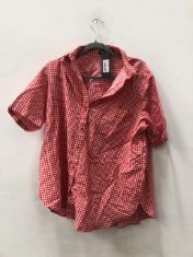 X20 WOMEN’S ASSORTED CLOTHING SIZE SMALL TO INCLUDE RED SHIRT. (DELIVERY ONLY)