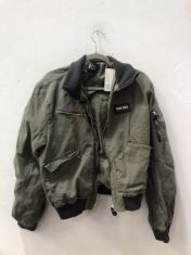 X20 WOMEN’S ASSORTED CLOTHING SIZE LARGE TO INCLUDE GREEN JACKET. (DELIVERY ONLY)