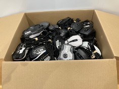 ROCCAT BOX OF ITEMS TO INCLUDE MOUSES PC ACCESSORIES IN BLACK. (UNIT ONLY) [JPTC67715]