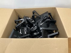 ROCCAT BOX OF ASSORTED MOUSE'S AND HOLDERS TECH ACCESSORIES. (UNIT ONLY) [JPTC67704]