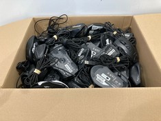 ROCCAT BOX OF ITEMS TO INCLUDE MOUSES PC ACCESSORIES IN BLACK. (UNIT ONLY) [JPTC67706]