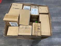 BELKIN BOX OF ASSORTED ITEMS TO INCLUDE MICRO NHDMI TO HDMI CABLE CABLES. (WITH BOX) [JPTC67651]
