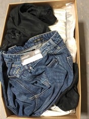 BOX OF ASSORTED MENS CLOTHING TO INCLUDE F&F DENIM JEANS DARK BLUE SIZE 12 (DELIVERY ONLY)