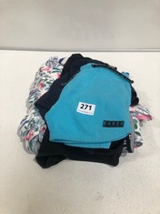 APPROX 5 X ASSORTED CHILDREN'S BRANDED CLOTHING TO INCLUDE TED BAKER SWEAT SHORTS AQUA BLUE SIZE 1.5-2YRS (DELIVERY ONLY)