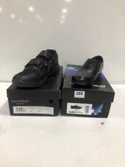 4 X ASSORTED FOOTWEAR TO INCLUDE SKECHERS SLIP-ON TRAINERS BLACK SIZE 6 (DELIVERY ONLY)