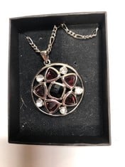 2 X BOXED CCELTIC STYLE PENDANTS AND CHAINS (DELIVERY ONLY)