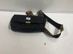 BARBOUR INTERNATIONAL QUILT CROSS BODY BAG BLACK (DELIVERY ONLY)