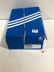 ADIDAS ORIGINALS OZWEEGO TRAINERS TRIPLE BEIGE SIZE 8.5 (DELIVERY ONLY)