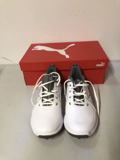 PAIR OF PUMA GRIP FUSION TRAINERS IN WHITE - SIZE UK 7