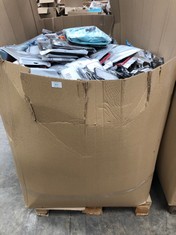PALLET OF QUANTITY ITEMS INCLUDING TABLET AND MOBILE PHONE CASES.