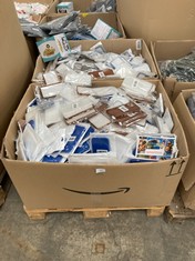 PALLET OF ASSORTED ITEMS INCLUDING MOBILE PHONE CASES.