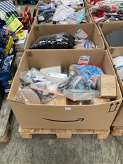 PALLET OF MISCELLANEOUS ITEMS INCLUDING BICYCLE SADDLE.