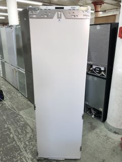 MIELE INTEGRATED TALL FREEZER MODEL: FNS 37492IE