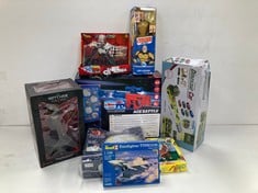 8 X VARIETY OF TOYS INCLUDING A DINOSAUR TRUCK - LOCATION 16A.