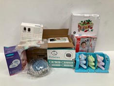 9 X ASSORTMENT OF BABY ITEMS INCLUDING VIDEO MONITOR MODEL VB610 - LOCATION 12A.