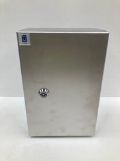 ALUMINIUM BOX FOR STORAGE OF METERS BRAND ZPAS MODEL WZ-SWN-302011-N1-000 MEASURES 300X200X115 - LOCATION 4C.