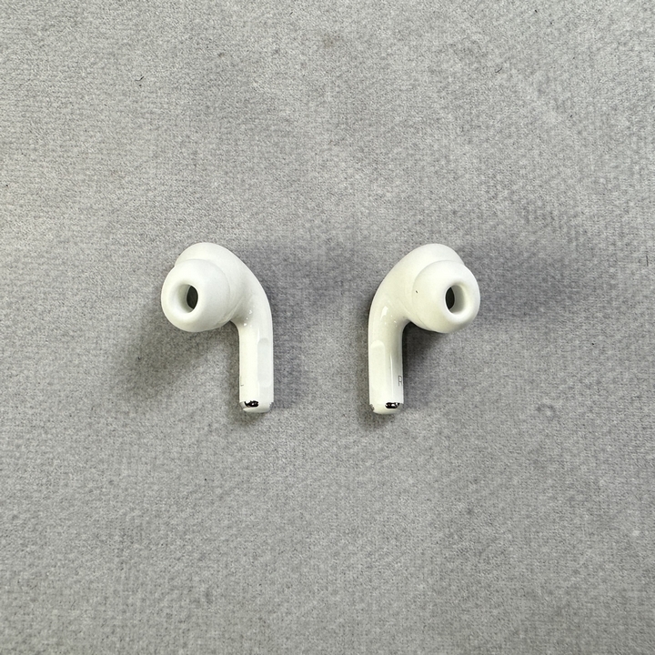 John Pye Auctions Apple Airpods Pro With Wireless Charging Case