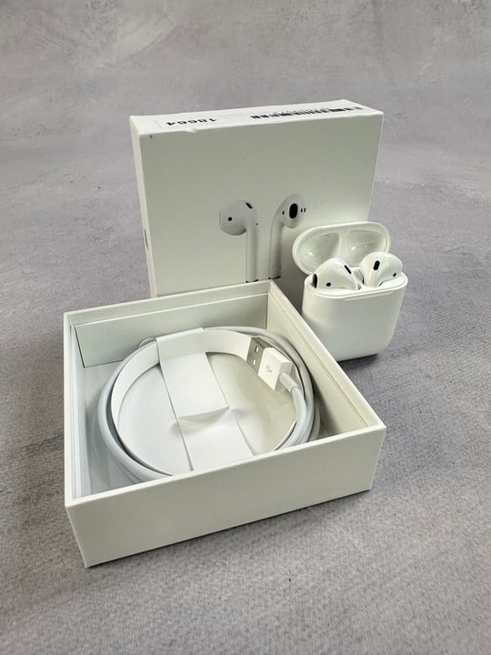Apple Airpods In White: Model No A2032 A2031 A1602  [Jptn39573] (MPSC40149325)(VAT ONLY PAYABLE ON BUYERS PREMIUM)