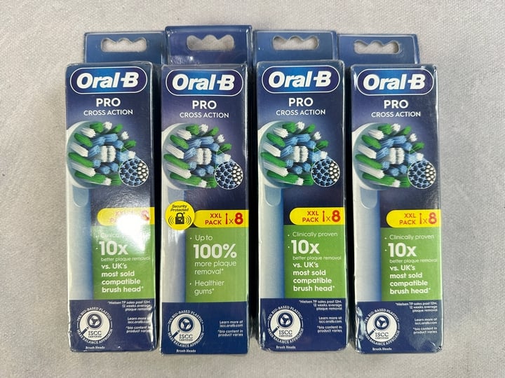 Oral-B Pro Cross Action Replacement Heads, 4x 8 Packs (VAT ONLY PAYABLE ON BUYERS PREMIUM) (MPSS03057262/3)