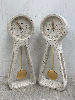 2 X ZUIVER CLOCK PENDULUM TIME TERRAZZO: LOCATION - E9