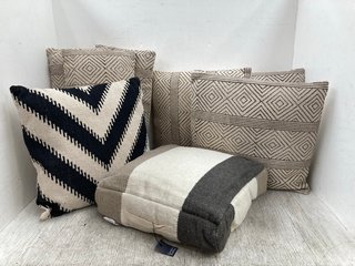 QTY OF HOME DECOR ITEMS TO INCLUDE BECCIES FLOOR CUSHION MEDIUM SIZED WOOL: LOCATION - E9