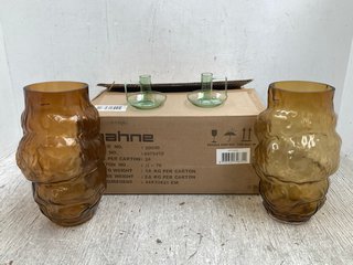 QTY OF DECORATIVE ITEMS TO INCLUDE 2 X BAHNE GLASS VASES IN BROWN: LOCATION - E8