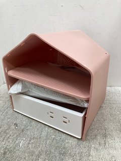 ENCLOSED LUXURY VILLA CAT LITTER BOX IN PINK: LOCATION - H11